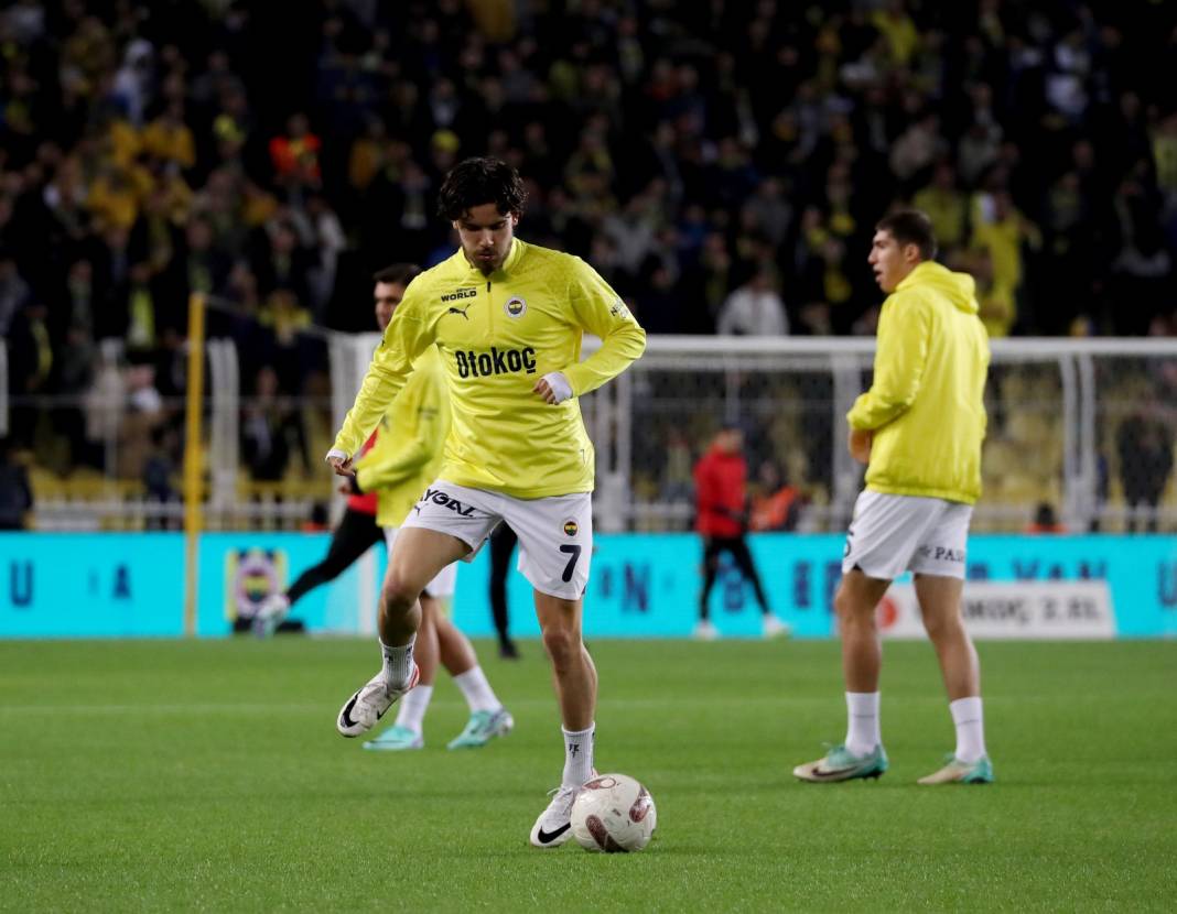 Fenerbahçe Fatih Karagümrük maçından çok özel fotoğraflar: Geri dönüş coşkusu tribünlere böyle yansıdı 25